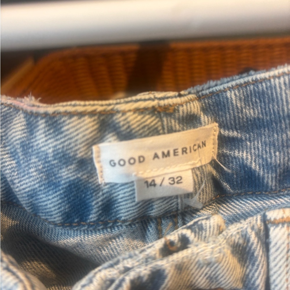 Good American Good 90s Relaxed Blue Distressed Flare Jeans NWT - Picture 4 of 6